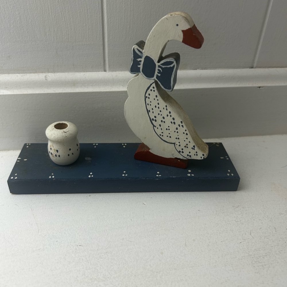 Vintage 80s Giftco Wooden Duck Goose Candle Holder Kitschy Farmhouse Blue White - Picture 2 of 7